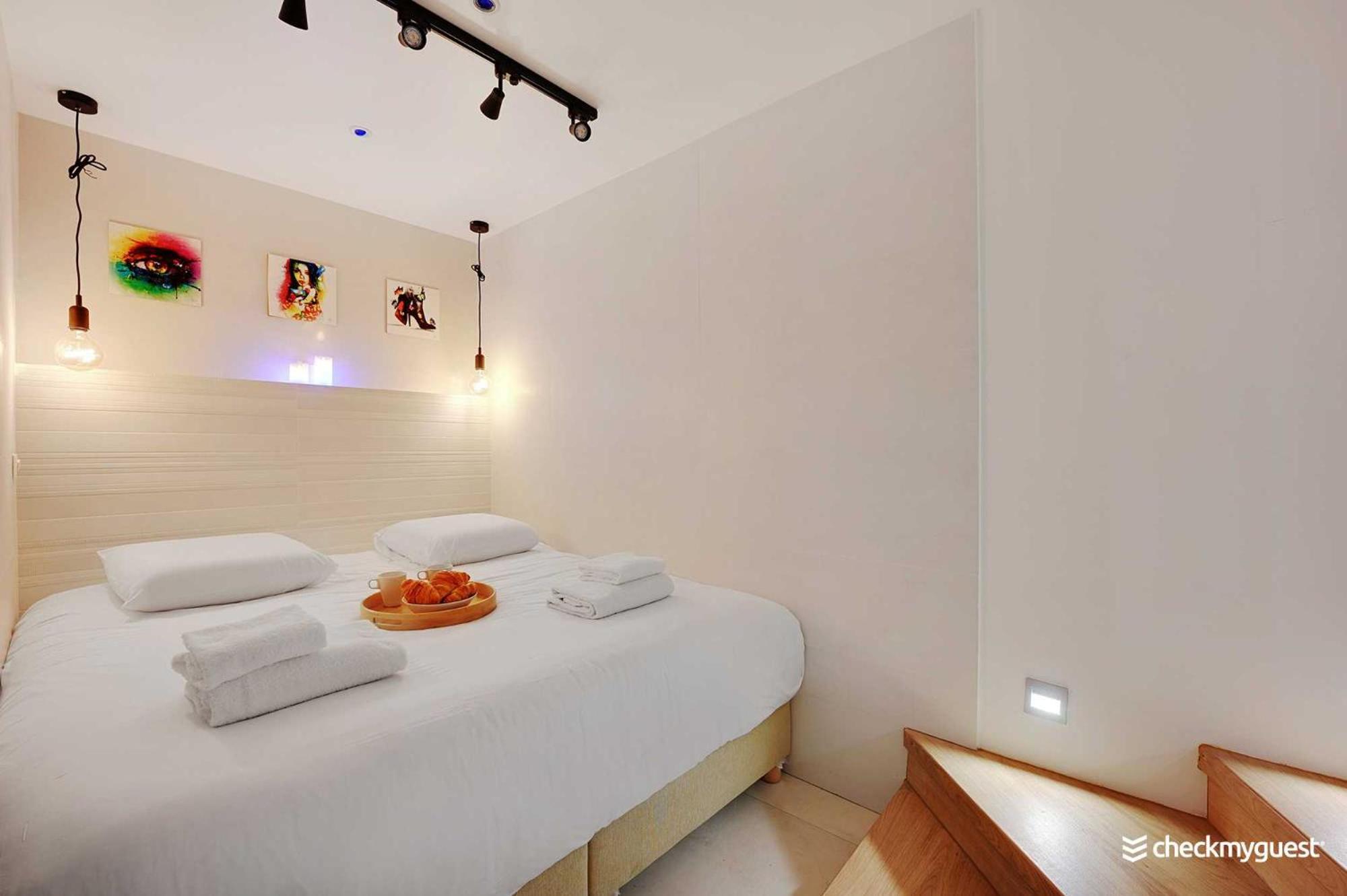 Intimate Apartment With Air Conditioner & Jacuzzi 2Br 6P Montmartre Parijs Buitenkant foto