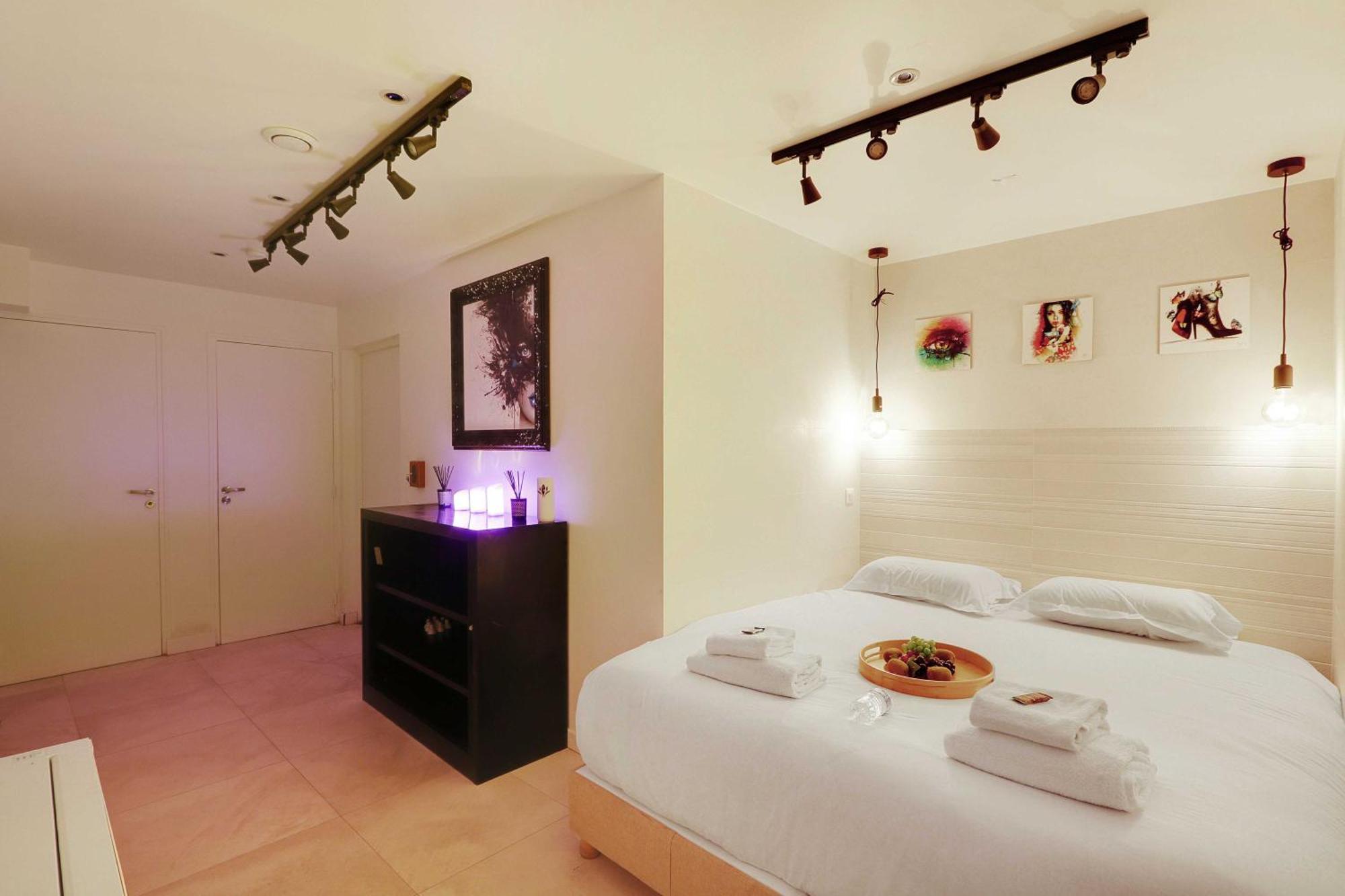 Intimate Apartment With Air Conditioner & Jacuzzi 2Br 6P Montmartre Parijs Buitenkant foto