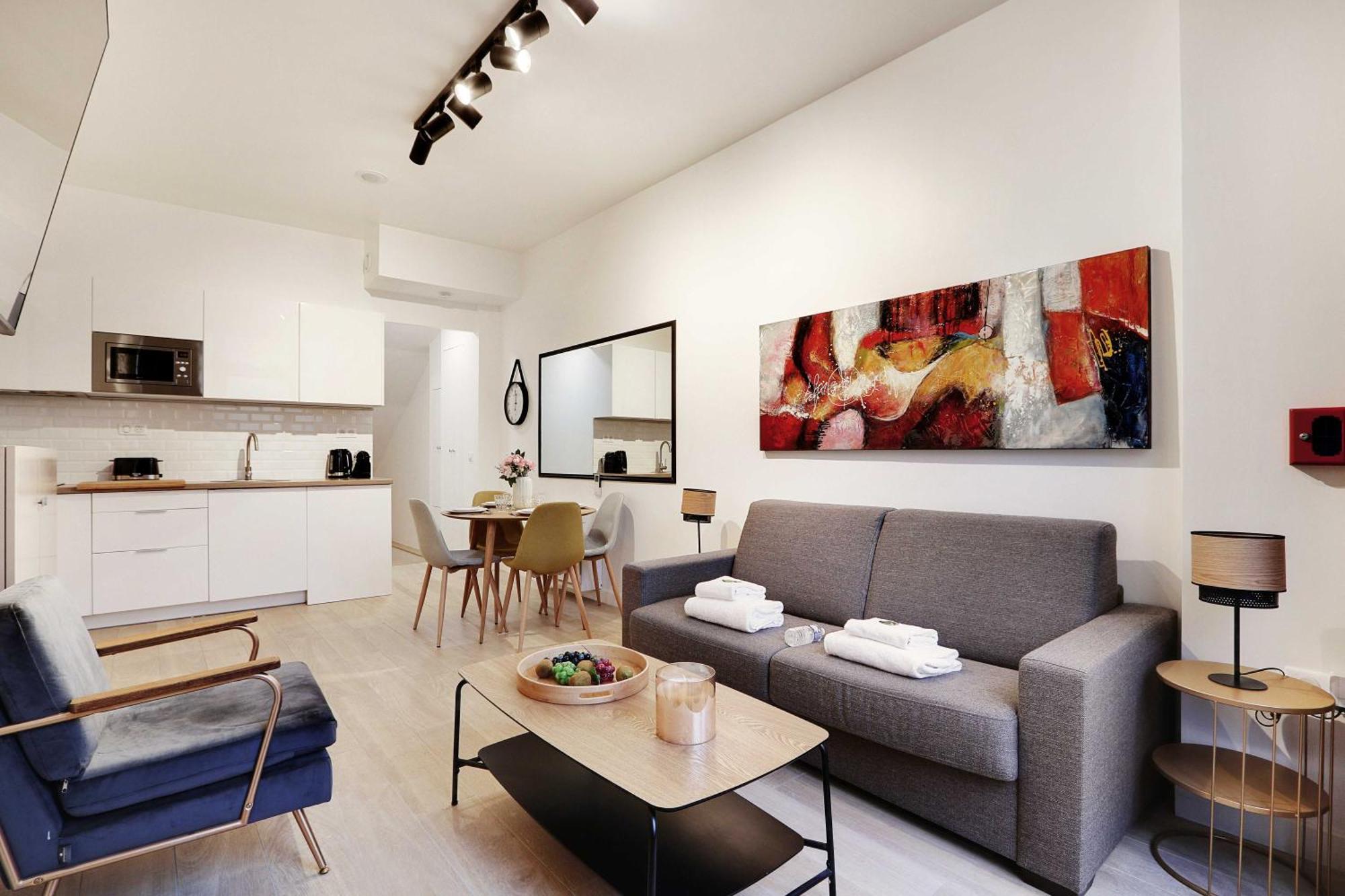 Intimate Apartment With Air Conditioner & Jacuzzi 2Br 6P Montmartre Parijs Buitenkant foto